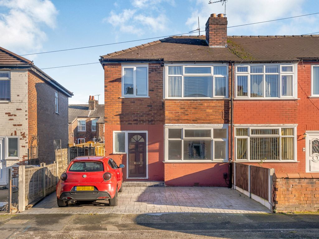 2 bed semidetached house for sale in Lostock Avenue, Warrington