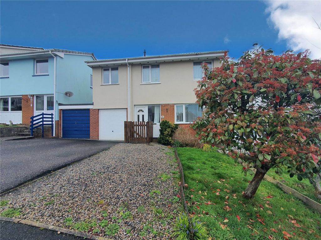 4 bed semidetached house for sale in Castle Hill Gardens, Torrington EX38 Zoopla