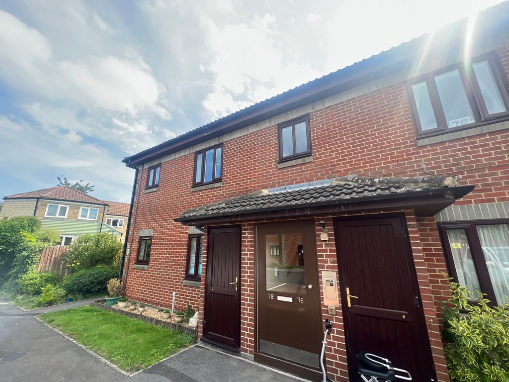 2 bed property for sale in Spa Road, Melksham SN12 Zoopla