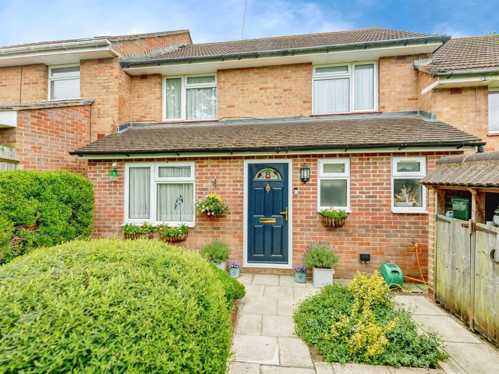 3 bed terraced house for sale in Colman Way, Redhill RH1, £500,000 Zoopla
