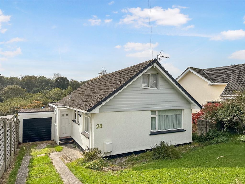 2 bed detached bungalow for sale in Venton Road, Falmouth TR11, £