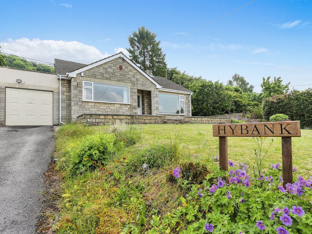 2 bed detached bungalow for sale in Compton Bassett, Compton Bassett