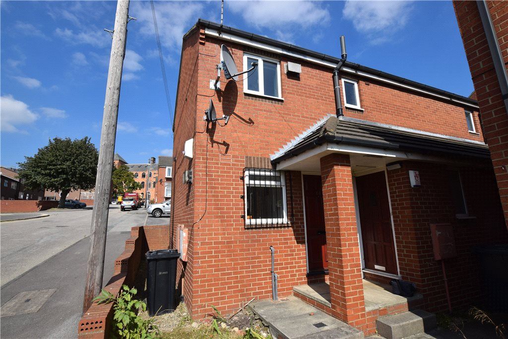 1 bed flat to rent in Belle Vue Court, Leeds, West Yorkshire LS3 Zoopla
