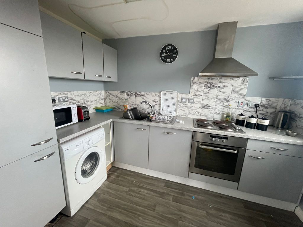2 bed flat to rent in The Pinnacle, Gomer Street, Willenhall WV13 Zoopla