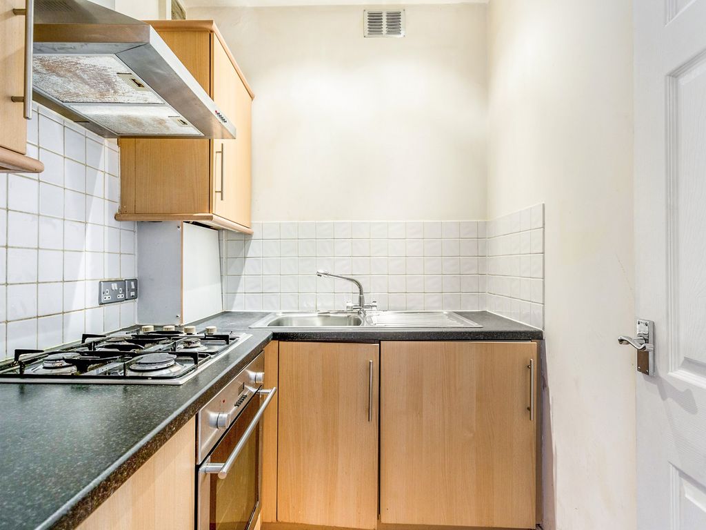 Studio to rent in High Road, Goodmayes, Ilford IG3 Zoopla