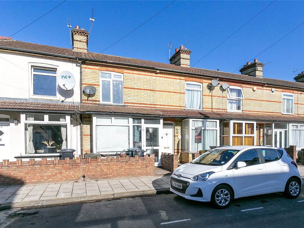 2 bed terraced house for sale in Souldern Street, Watford