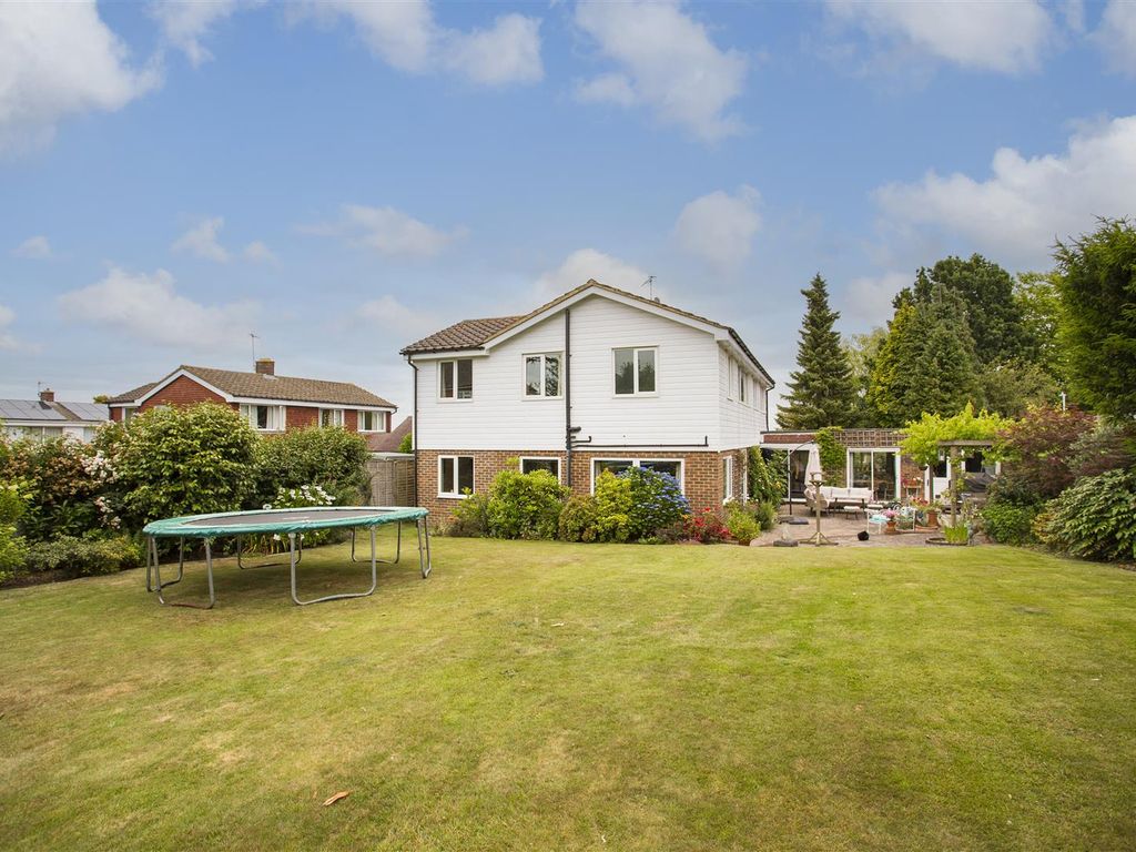 6 bed detached house for sale in Valley View, Southborough, Tunbridge