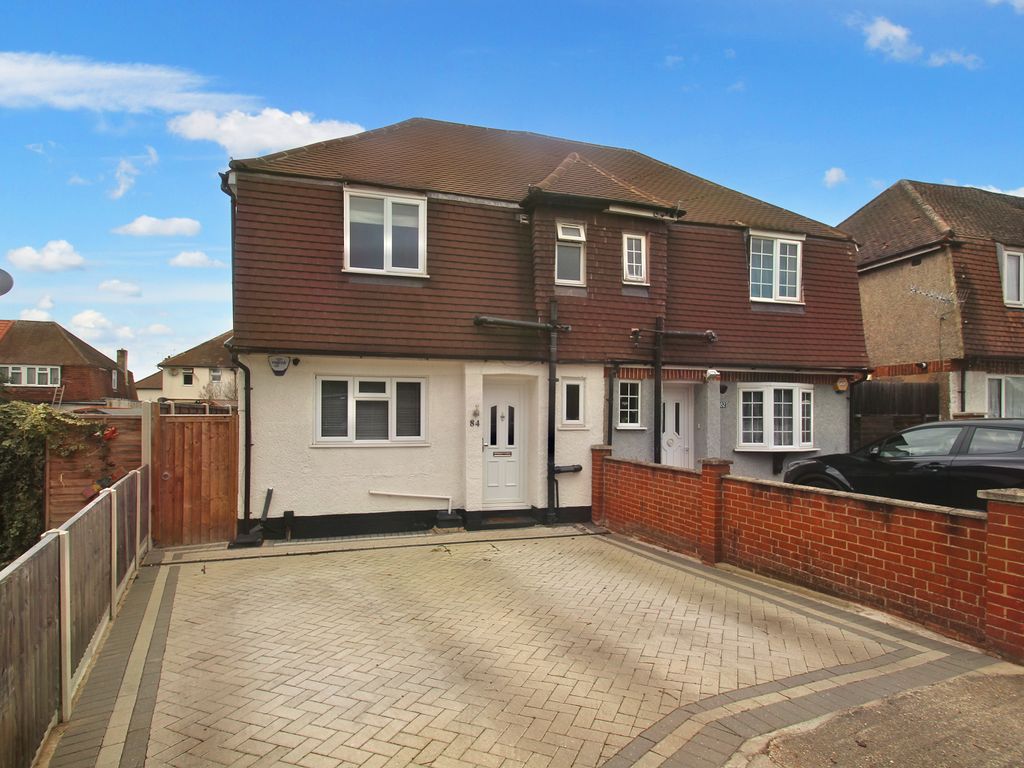 3 bed semidetached house for sale in Park View Road, Hillingdon