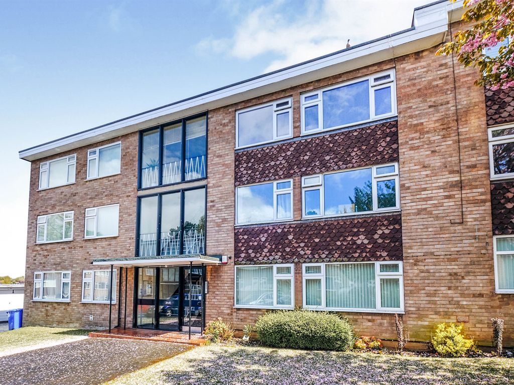 2 bed flat for sale in Langwood Court, Castle Bromwich, Birmingham B36