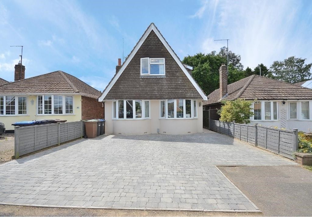 5 bed detached house for sale in Woodland Avenue, Overstone, Northampton NN6 Zoopla