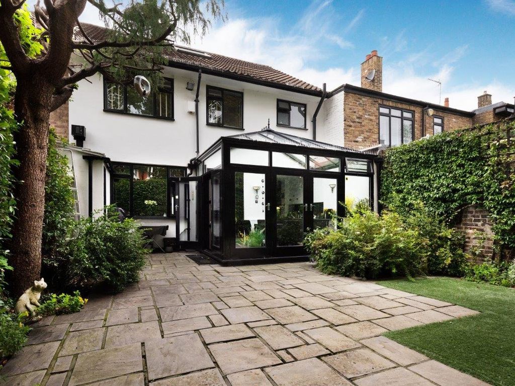 2 bed terraced house for sale in Townshend Road, St John's Wood, London