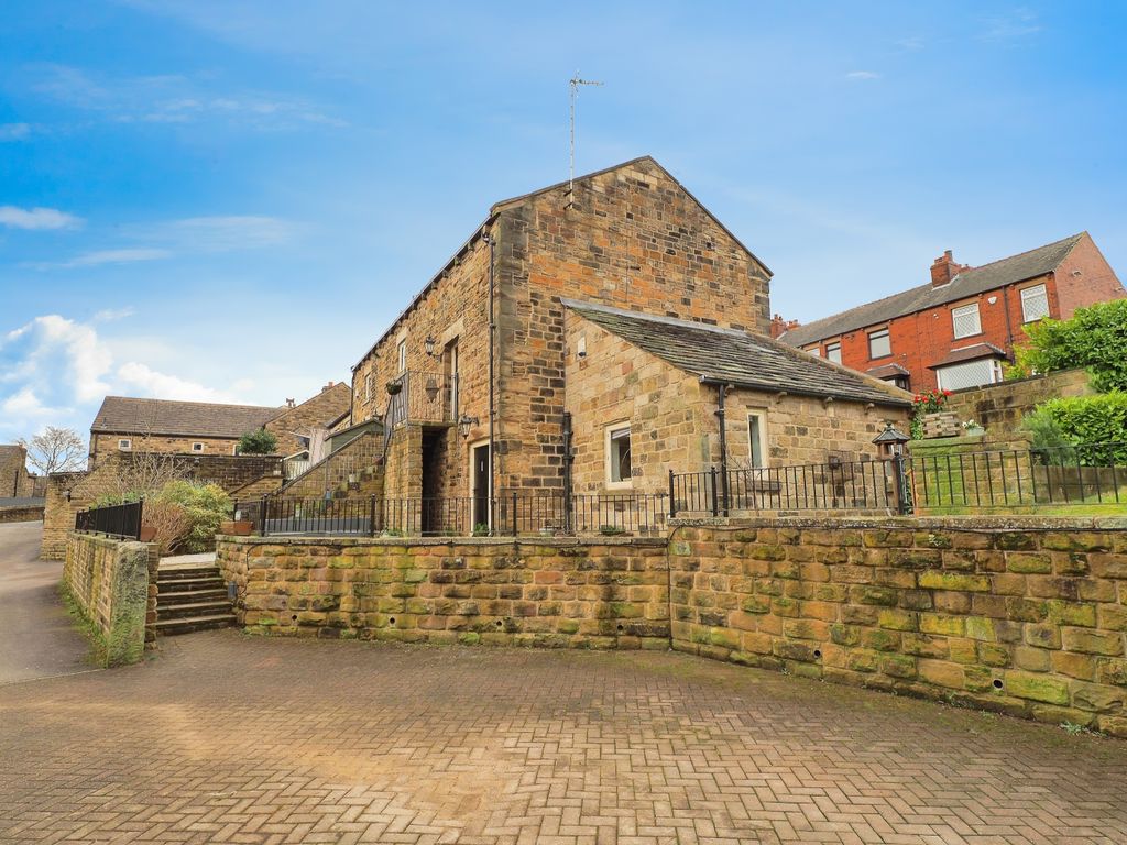 4 bed semidetached house for sale in Kirkgate, Batley WF17, £350,000