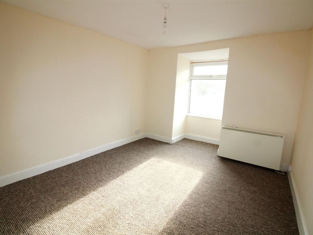 2 bed flat to rent in Hostle Park, EX34 Zoopla