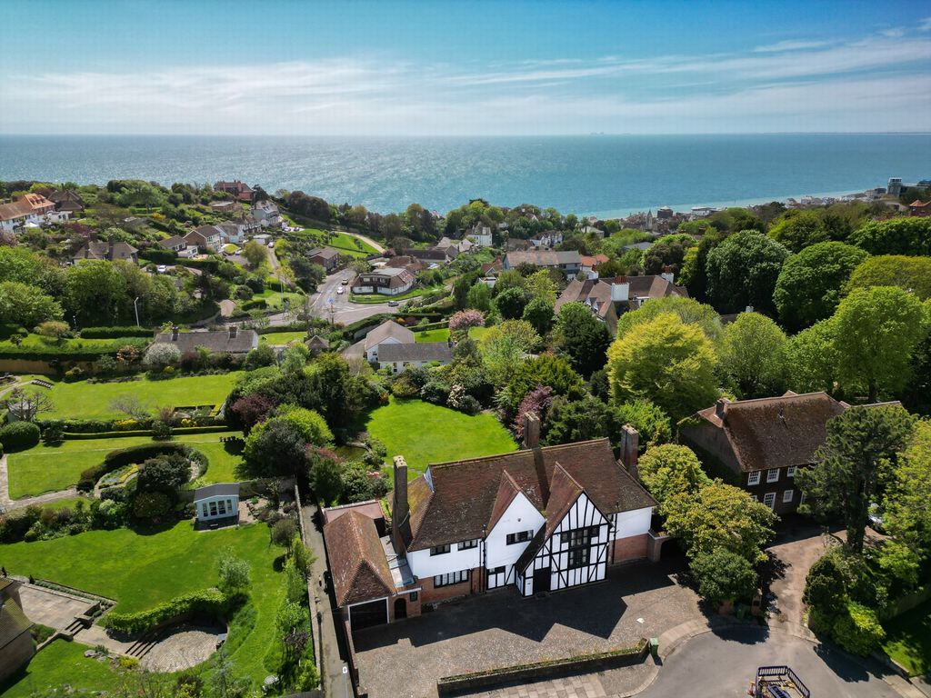 5 bed detached house for sale in Pelham Gardens, Folkestone CT20 Zoopla