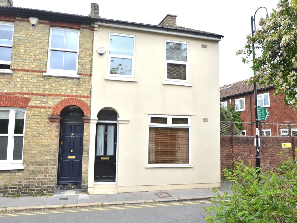 2 bed end terrace house for sale in Carberry Road, Crystal Palace SE19