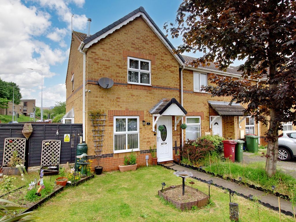 2 bed end terrace house for sale in Tulip Road, Scunthorpe DN15 Zoopla
