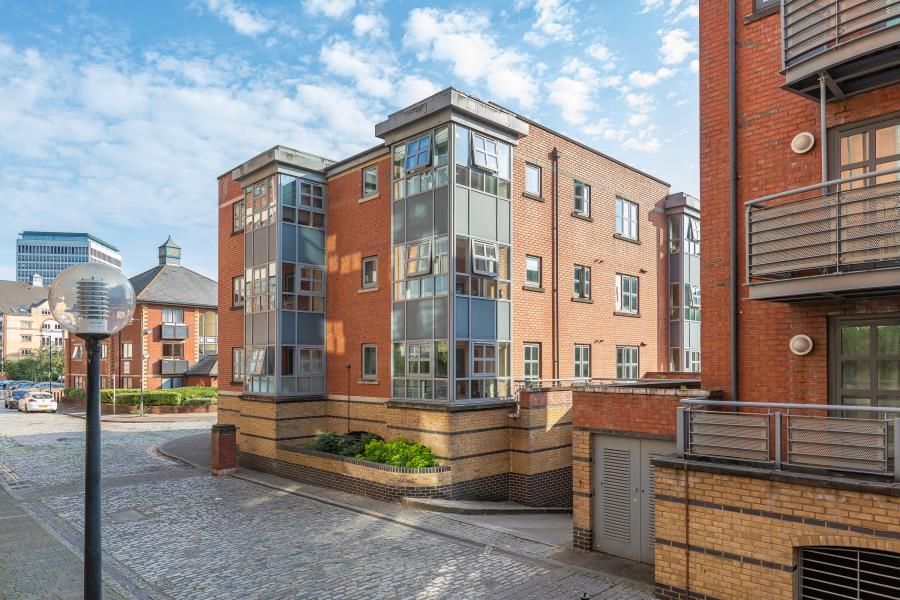 2 bed flat to rent in Redcliff Backs, Redcliffe, Bristol BS1 Zoopla