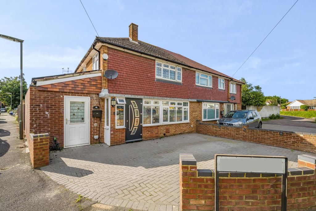 4 bed semidetached house for sale in Stanwell, Middlesex TW19 Zoopla