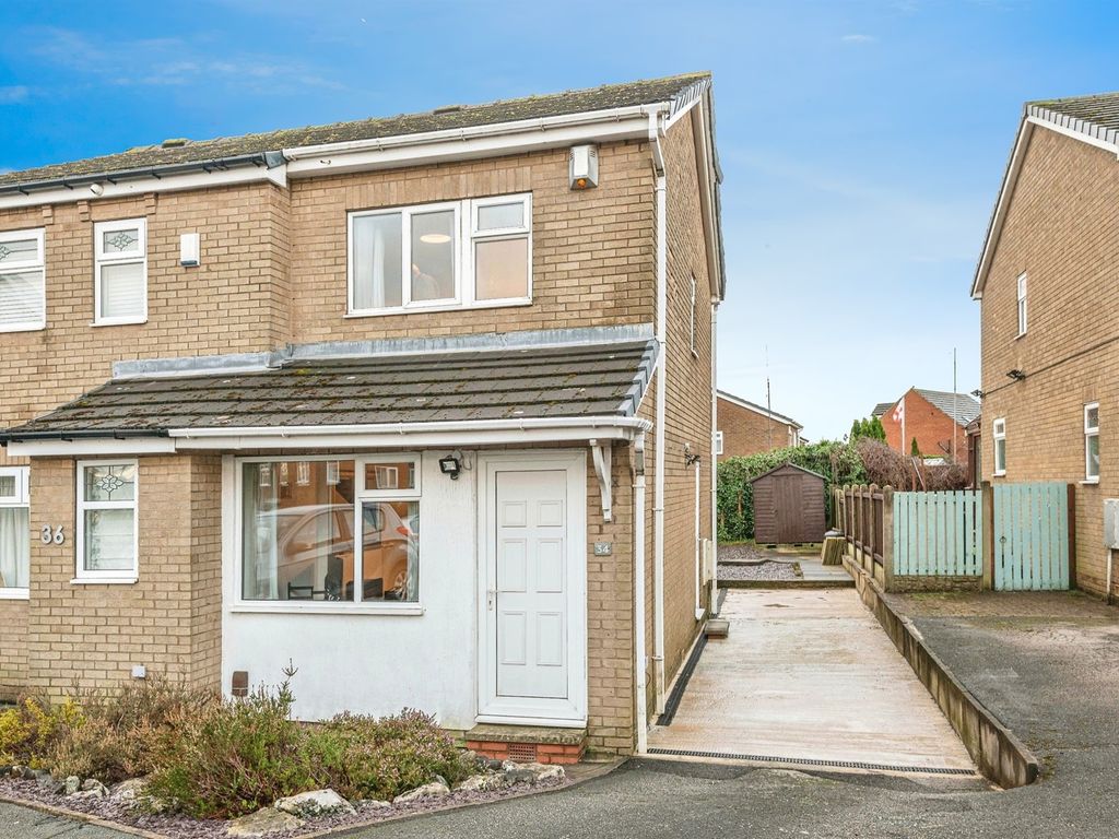 2 bed semidetached house for sale in Cloverville Approach, Low Moor