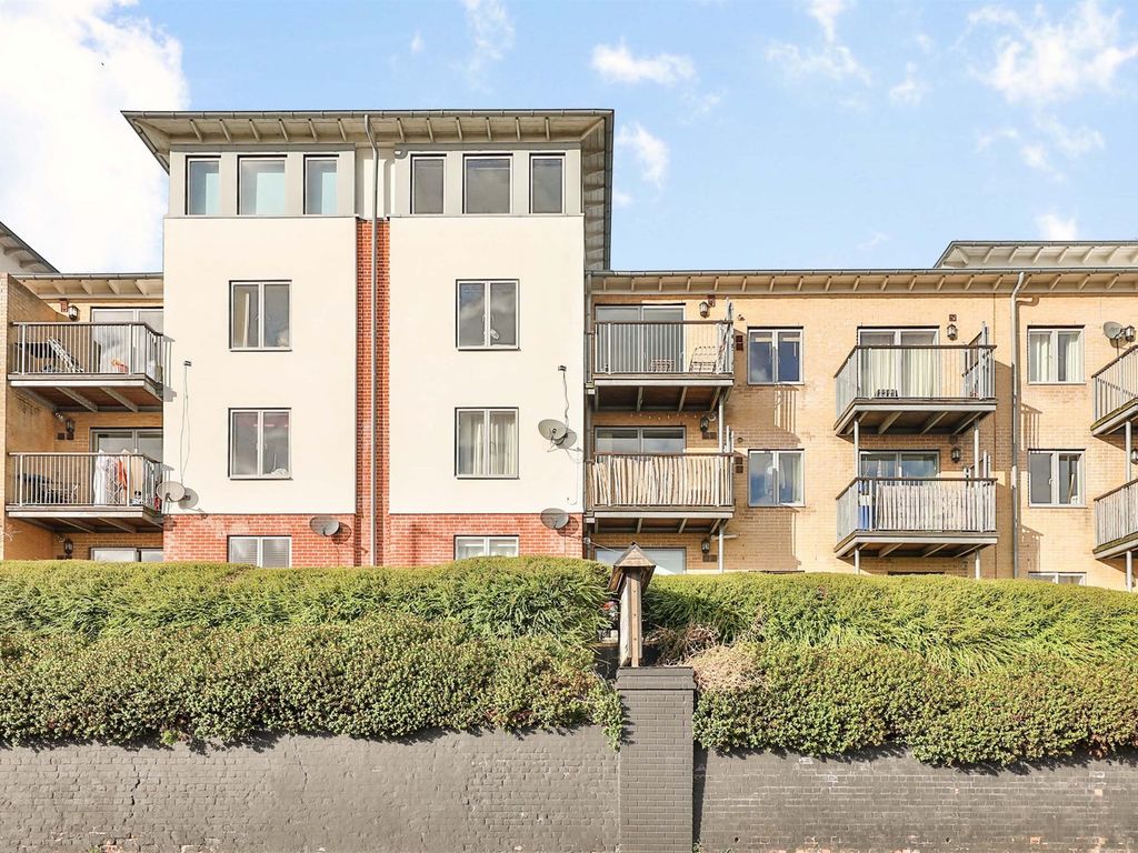 3 bed flat for sale in Telegraph Lane East, Norwich NR1 Zoopla
