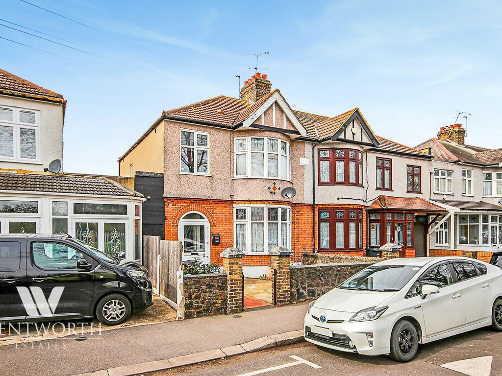 3 bed end terrace house for sale in South Park Road, Ilford IG1 Zoopla