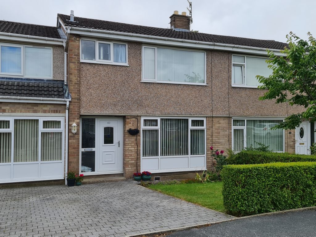 5 bed semidetached house for sale in Middlebrook Crescent, Fairweather