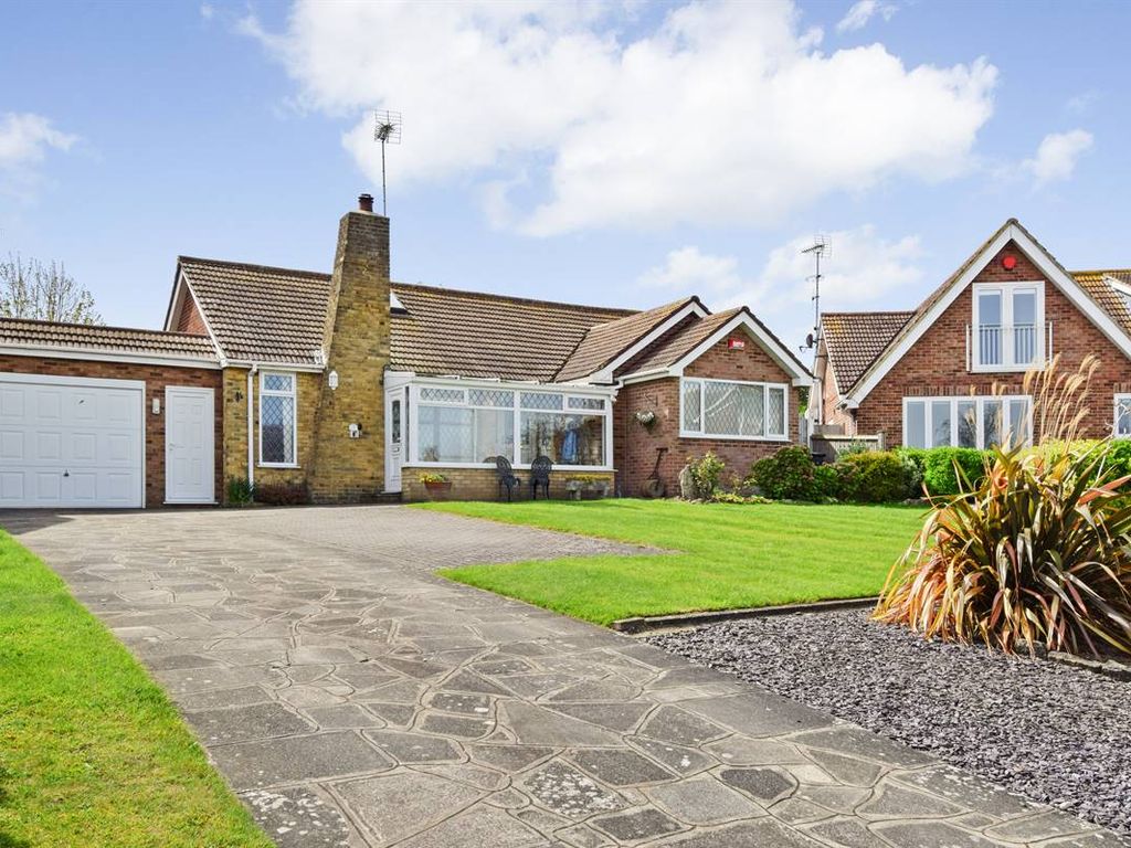 4 bed detached bungalow for sale in Ocean Close, Birchington CT7, £