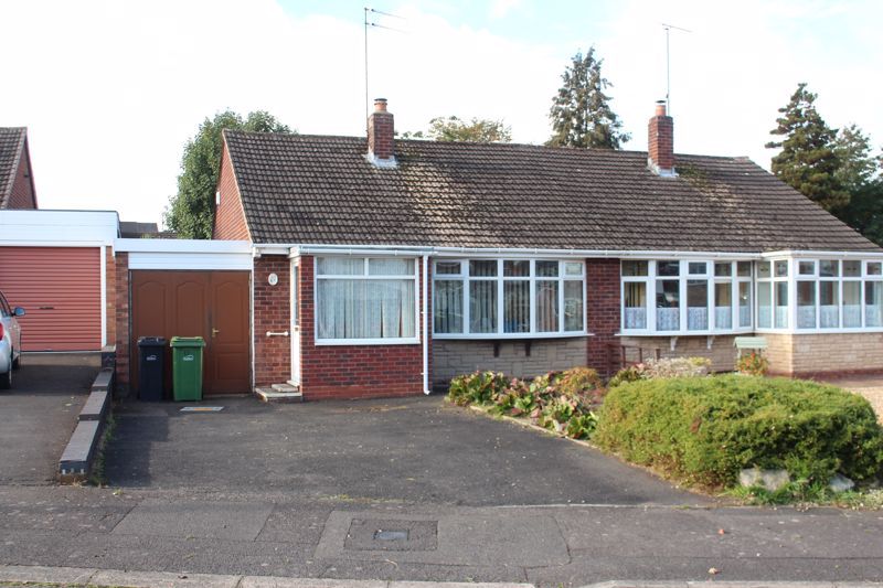 2 bed semidetached bungalow for sale in Berkeley Drive, Kingswinford