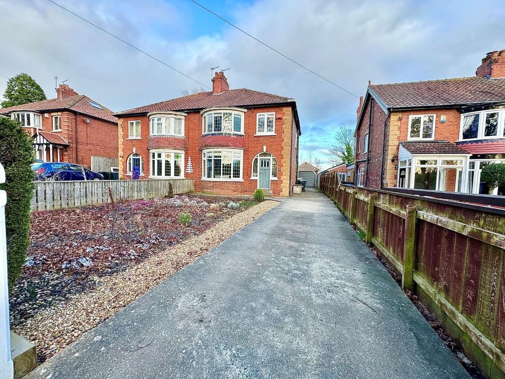 3 bed semidetached house for sale in Stokesley Road, Nunthorpe