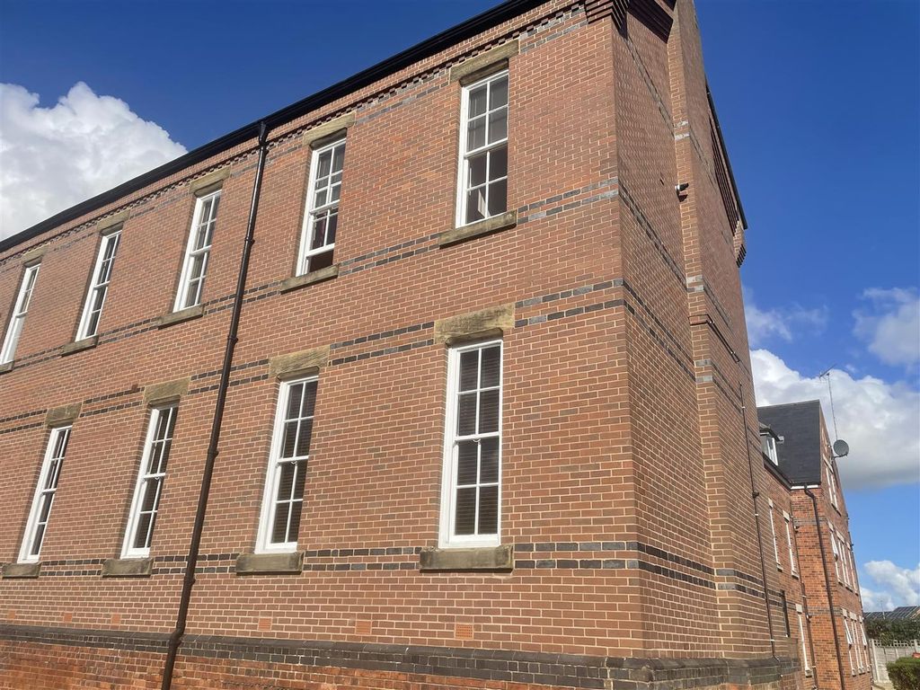 2 bed flat for sale in Corunna Court, Wrexham LL13 Zoopla