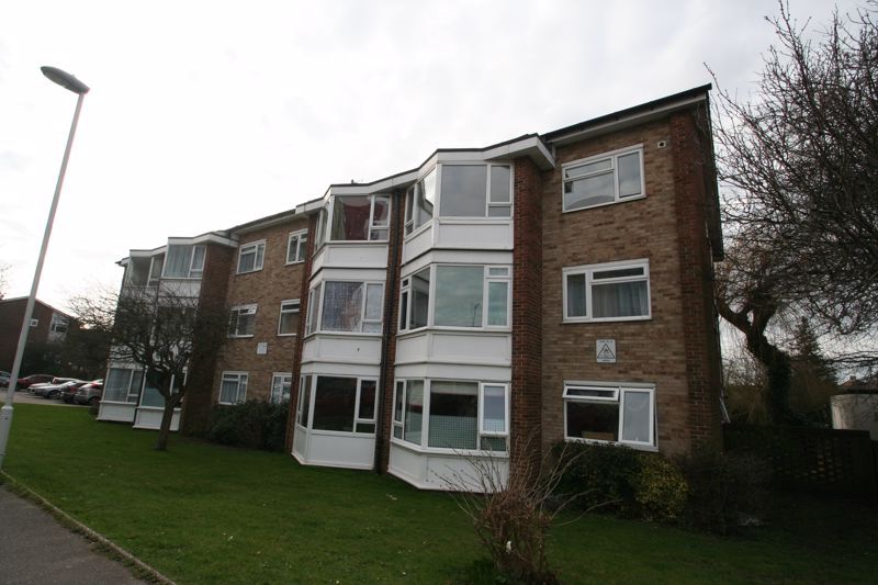 2 bed flat for sale in Durrington Gardens, The Causeway, GoringBySea