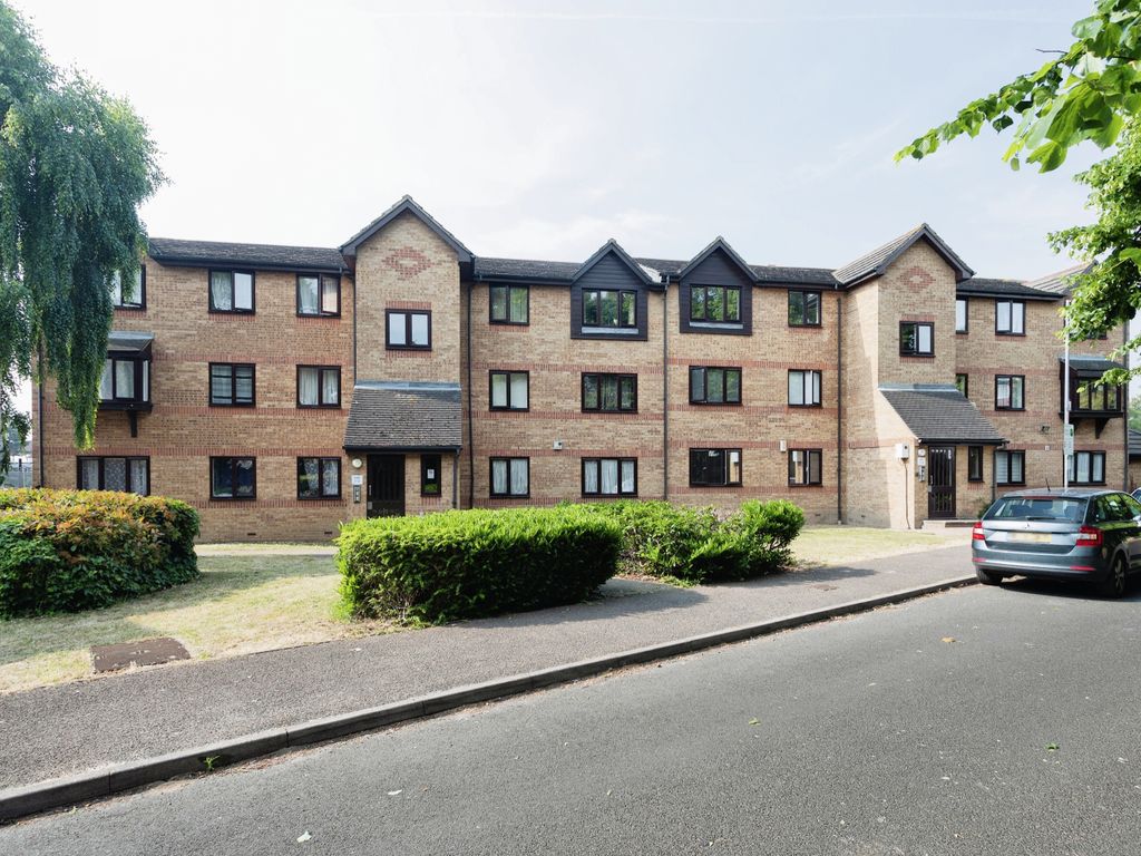 1 bed flat for sale in Greenslade Road, Barking IG11 Zoopla