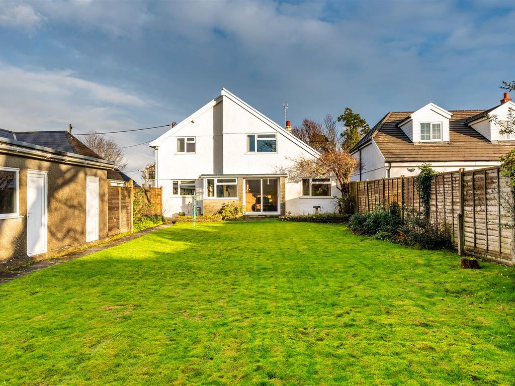 3 bed detached house for sale in Easterfield Drive, Southgate, Swansea
