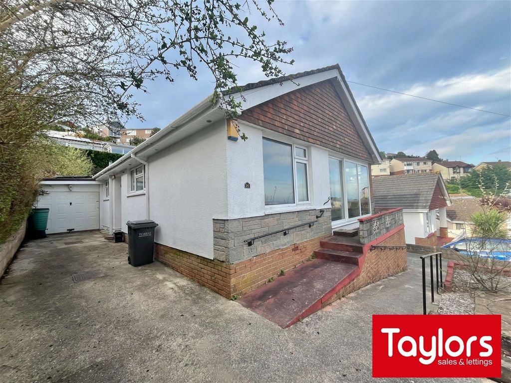 3 bed detached house for sale in Brantwood Drive, Paignton TQ4, £