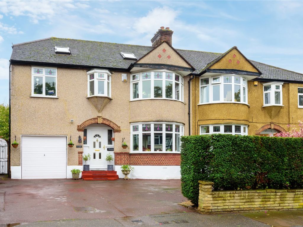 6 bed semidetached house for sale in Copse Avenue, West Wickham BR4