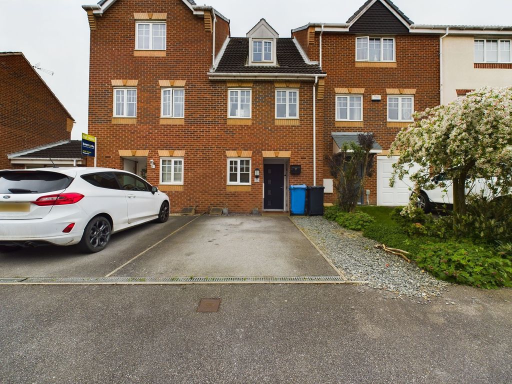 3 bed terraced house for sale in Linn Park, Hull HU7 Zoopla