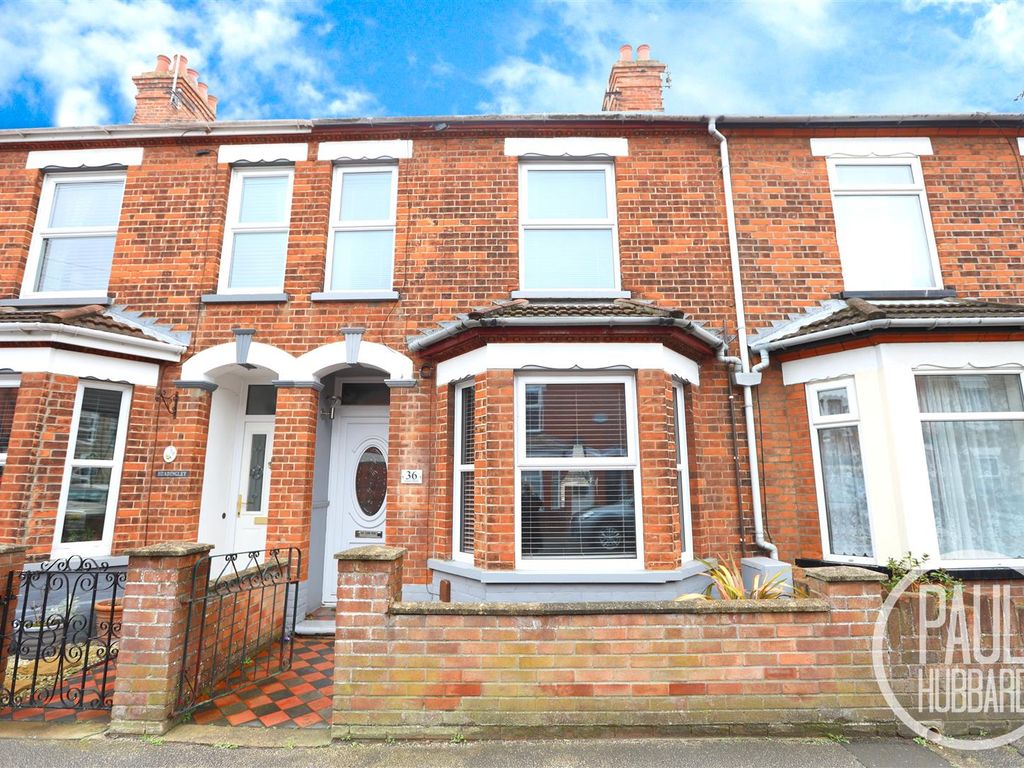 3 bed terraced house for sale in Sussex Road, Lowestoft NR32 Zoopla