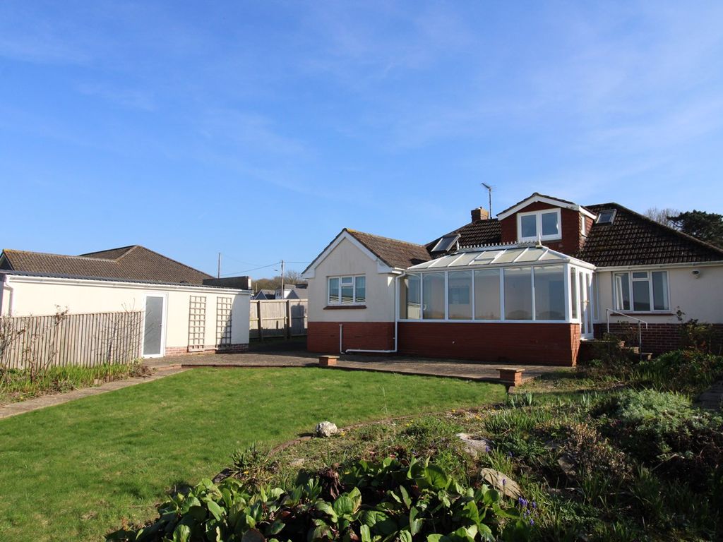 3 bed detached bungalow for sale in Yelland Road, Fremington EX31, £