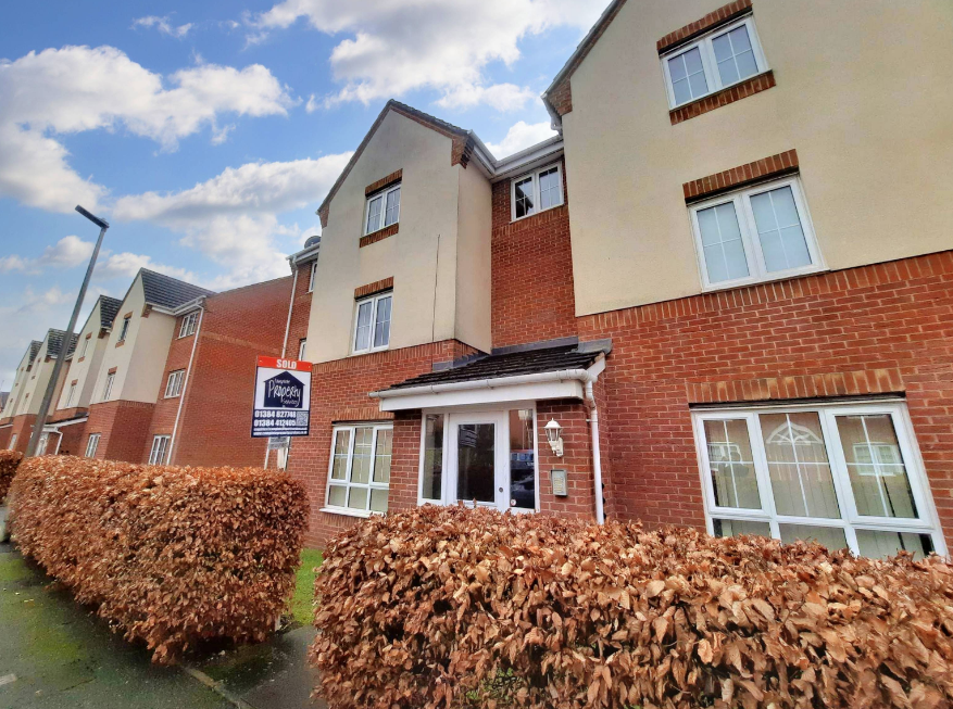 2 bed flat to rent in Unitt Drive, Cradley Heath B64 Zoopla