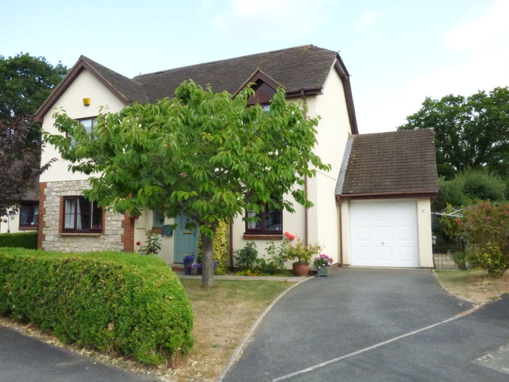 4 bed detached house for sale in Kittersley Drive, Liverton, Newton