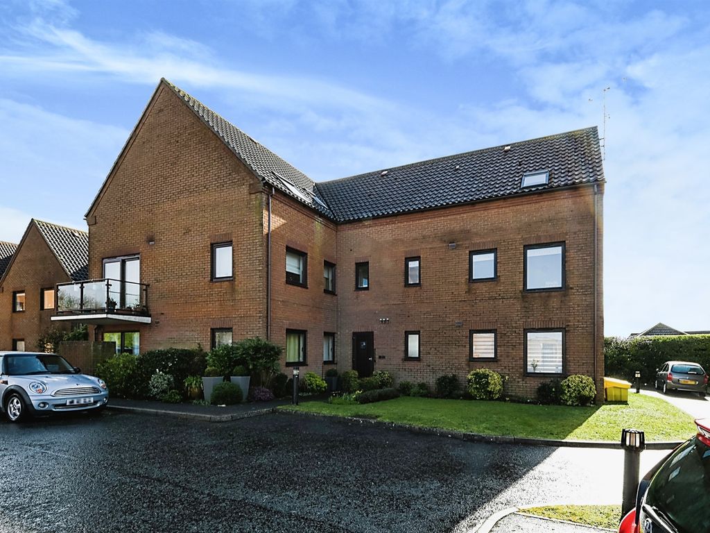 2 bed flat for sale in Kings Lynn Road, Hunstanton PE36 Zoopla