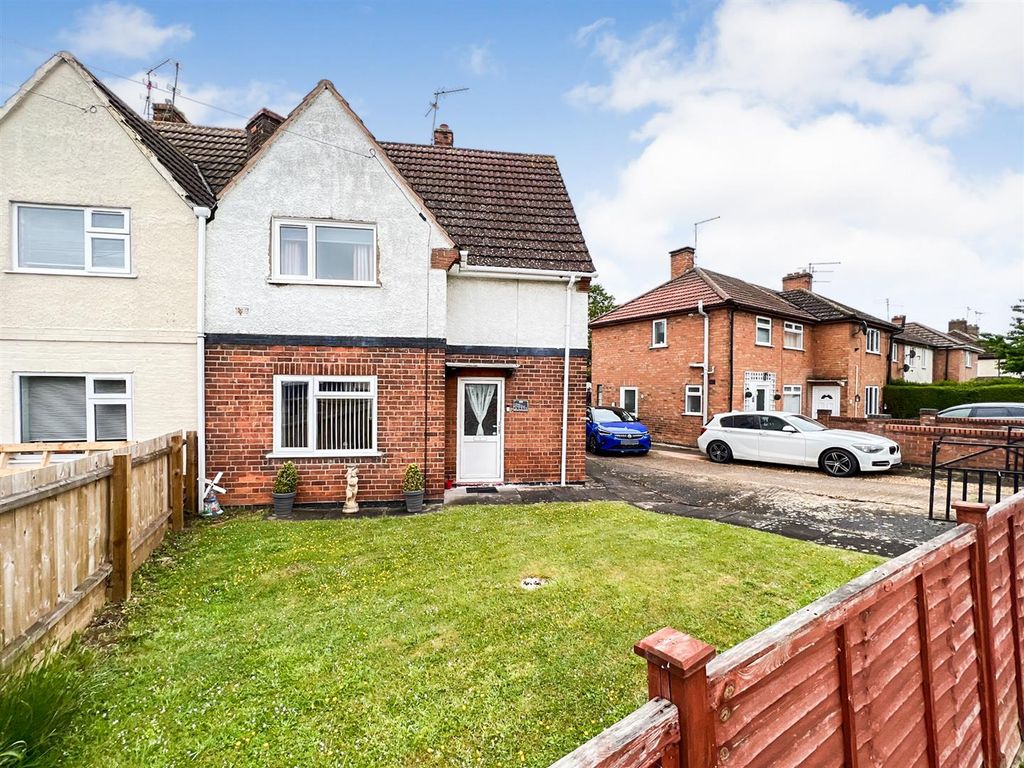 3 bed semidetached house for sale in Stephenson Way, Corby NN17, £