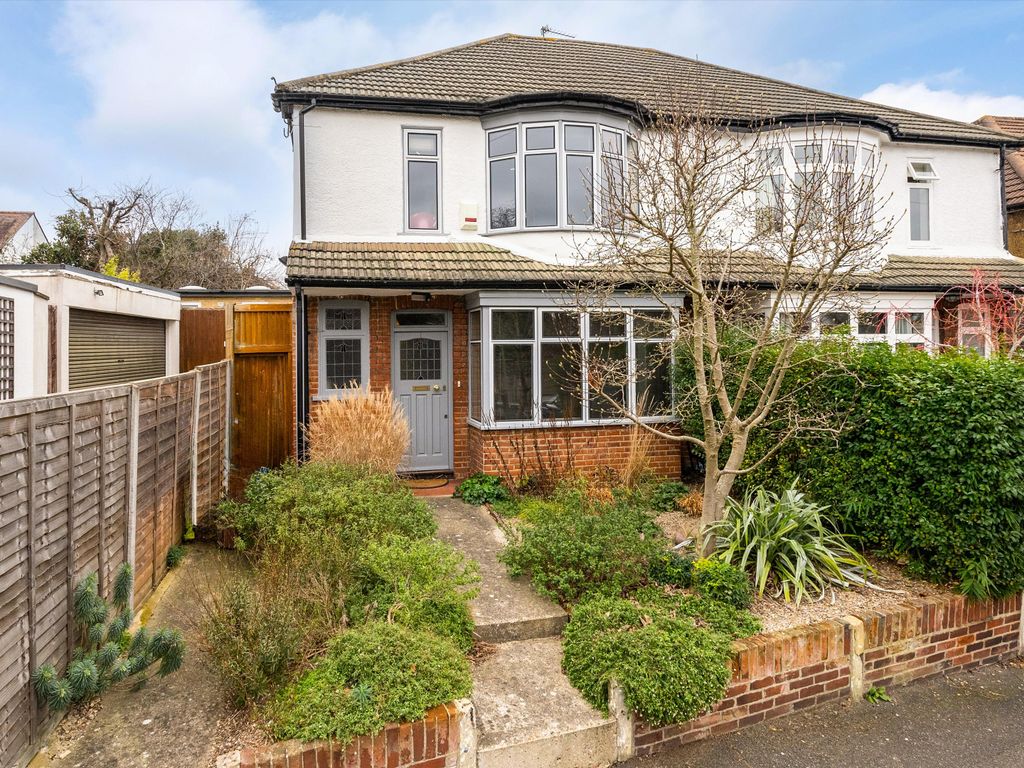 3 bed semidetached house for sale in Ruskin Walk, North Dulwich