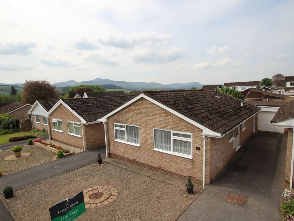 3 bed detached bungalow for sale in Beech Grove, Brecon LD3, £300,000