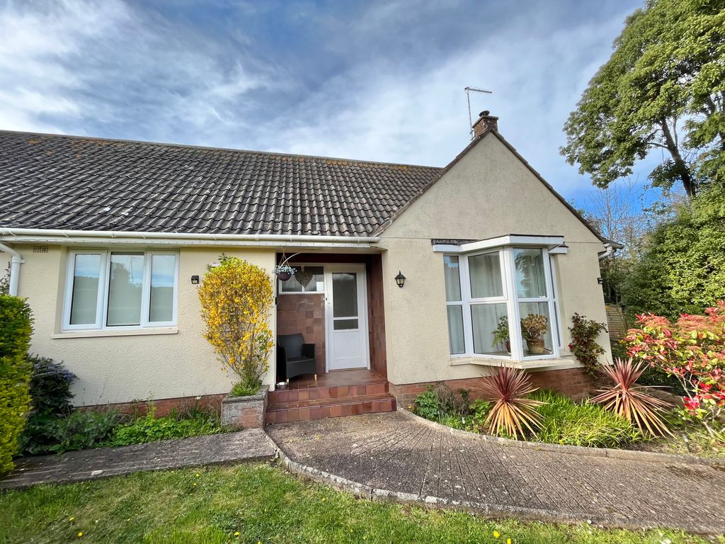 2 bed bungalow to rent in St. Close, Minehead TA24 Zoopla