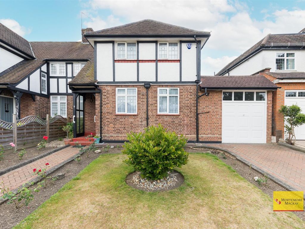 3 bed property for sale in Greenway, London N14 Zoopla