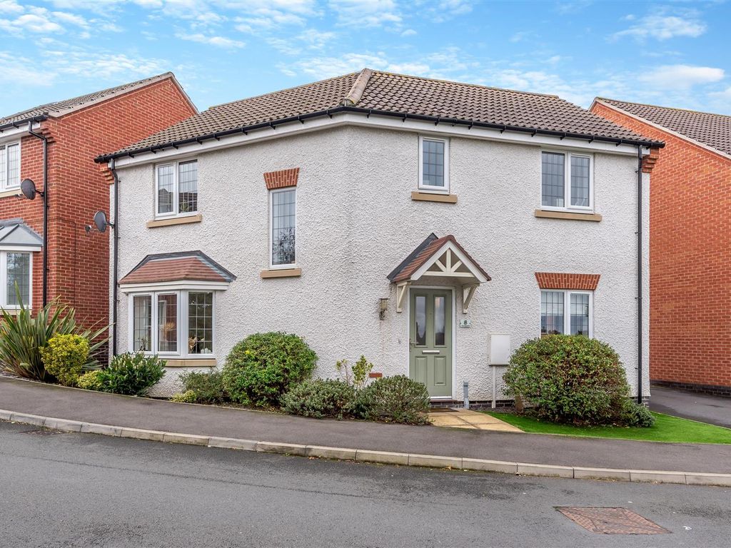 3 bed detached house for sale in The Dukeries, Mansfield NG18, £260,000