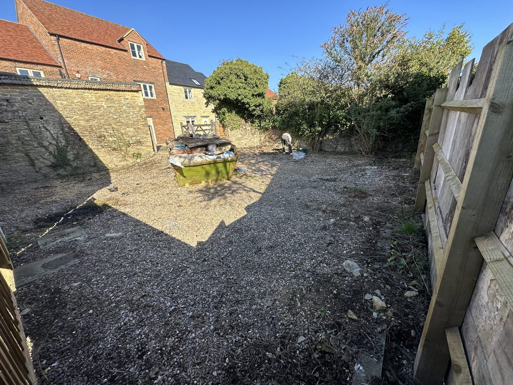 Land for sale in Longwall, Brackley NN13, £100,000 Zoopla