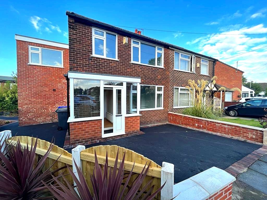4 bed semidetached house for sale in Langdale Drive, Bury BL9 Zoopla