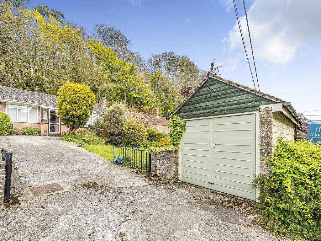 3 bed bungalow for sale in Tanyard Lane, Shaftesbury SP7, £375,000 Zoopla